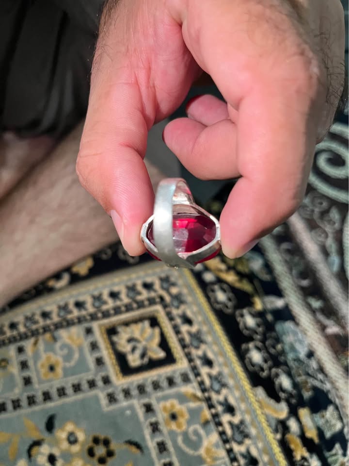 💎 Ruby Stone Silver Ring – Elegant & Stylish